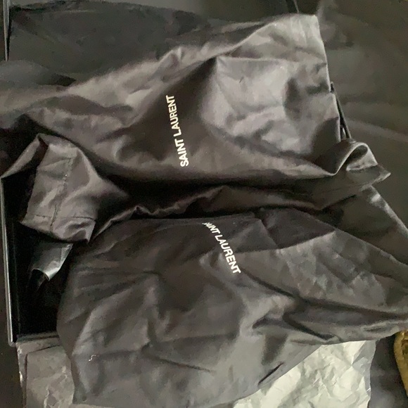 AUTHENTIC YSL BLACK PATENT 95mm LOULOU HEELS - Picture 4 of 10